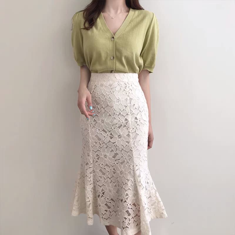 優美なレースマーメイドスカート