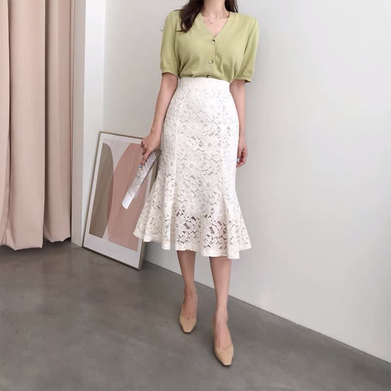 優美なレースマーメイドスカート