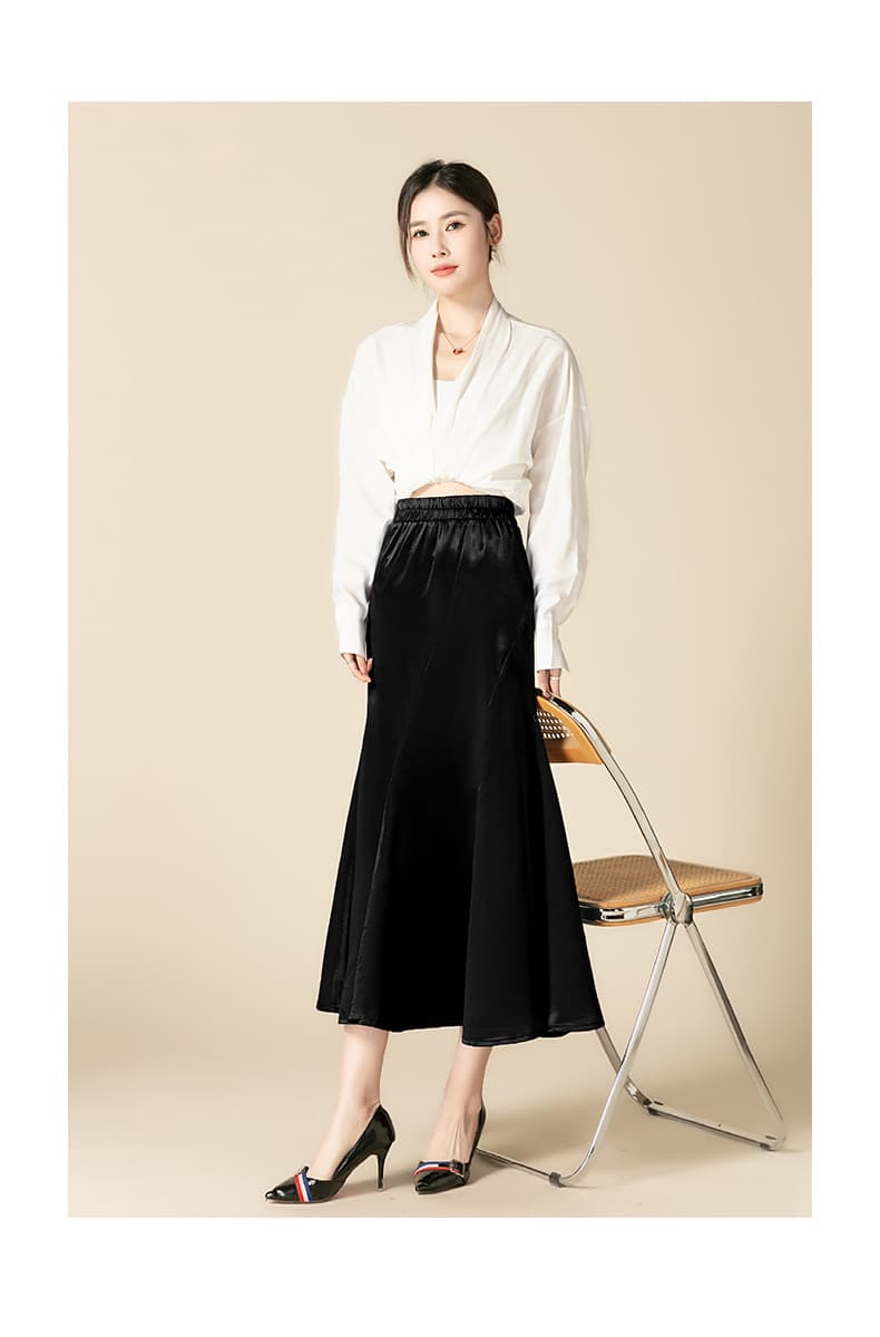 上品揺れる光沢マーメイドスカート