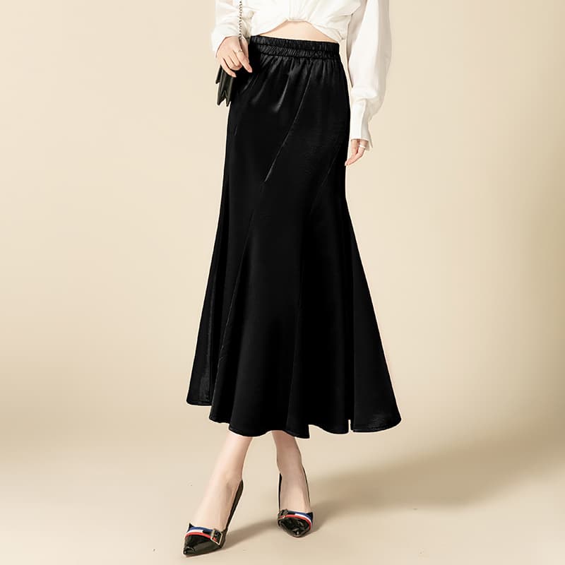 上品揺れる光沢マーメイドスカート