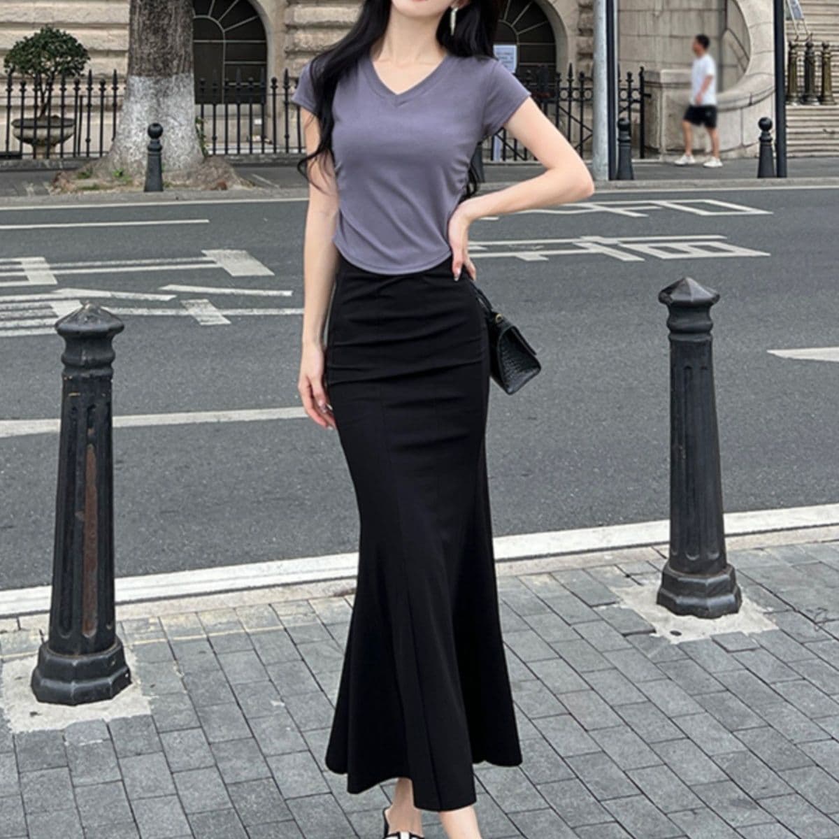 優美な切れ込み入りマーメイドスカート