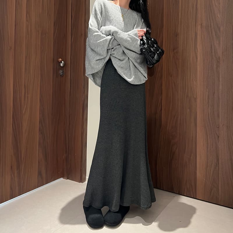 あったかストレッチマーメイドスカート
